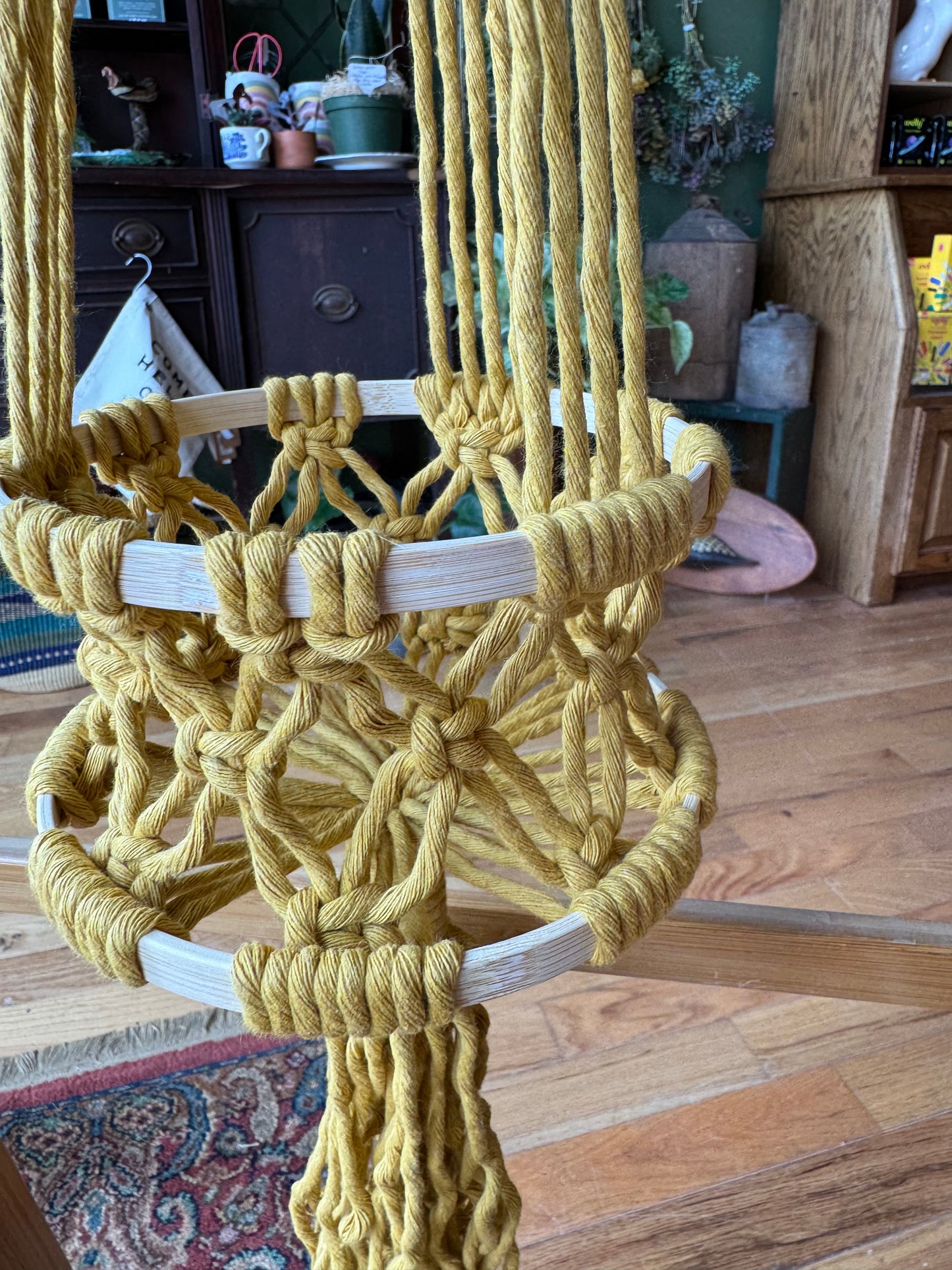 Macrame Plant Basket 6"